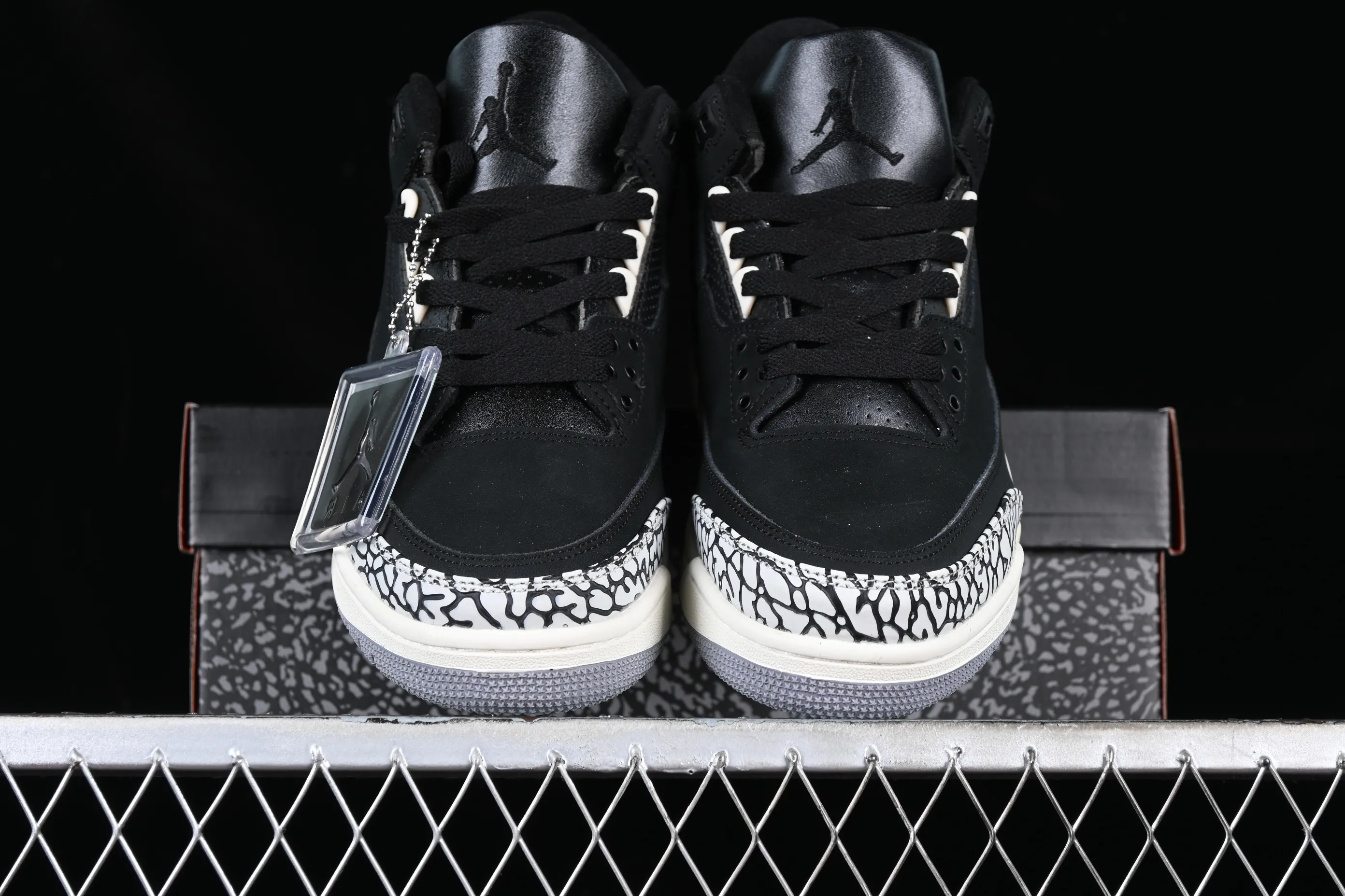 All categories Air Jordan Jordan series basketball shoes Air Jordan 3 G version Air Jordan 3 Retro "Off Noir" AJ3 Joe 3 old black cement CK9246-001